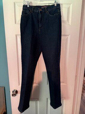 Gloria Vanderbilt Amanda Straight Leg Jeans Dark Blue size 10 Long